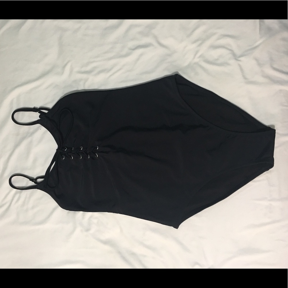 Old Navy one piece bathing suit